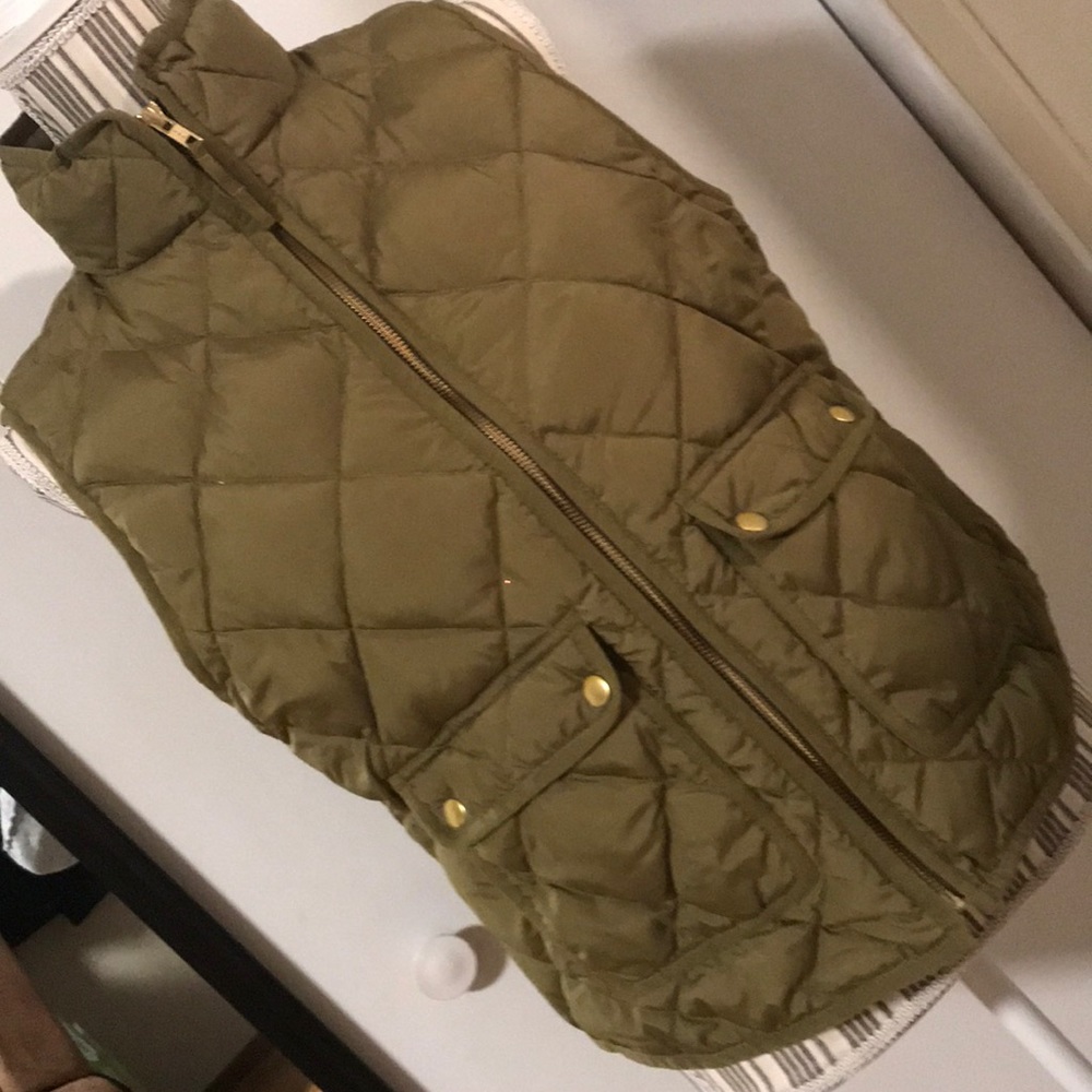 J CREW Quilted Vest Sz Petite Large in Olive Moss